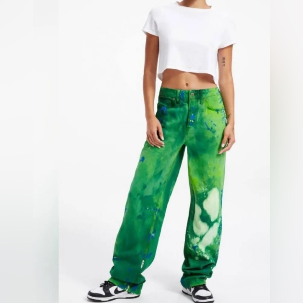 Good American Good 90’s Straight Green Tie-Dye Straight Leg Jeans